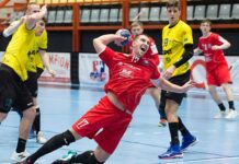 Uriașul Petrychenko s-a transferat la Minaur