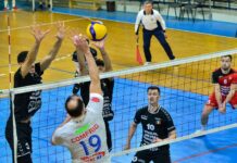 Reunire la Știința Explorări cu 10 jucători