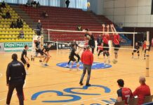 Dinamo câștigă cu minim de seturi în Baia Mare
